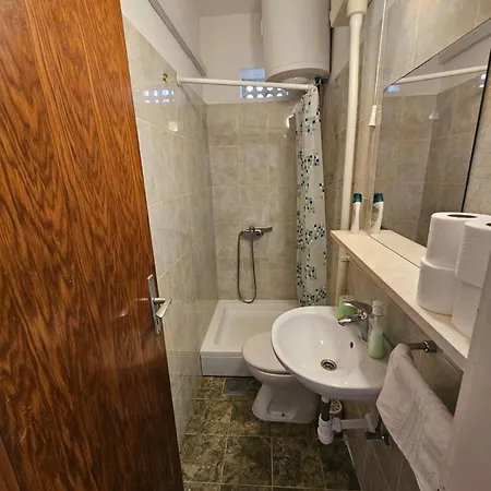 Гостьовий будинок Dino And Jele 3*